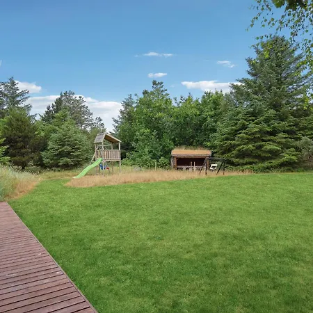 4 Bedroom Beautiful In *